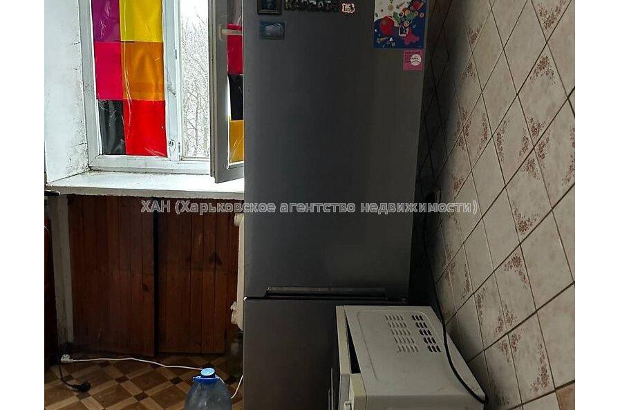 Продам квартиру, Деревянко ул. , 3  ком., 57 м², косметический ремонт 