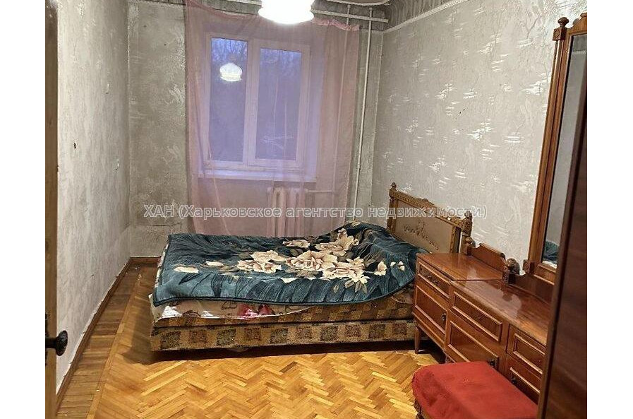 Продам квартиру, Деревянко ул. , 3  ком., 57 м², косметический ремонт 