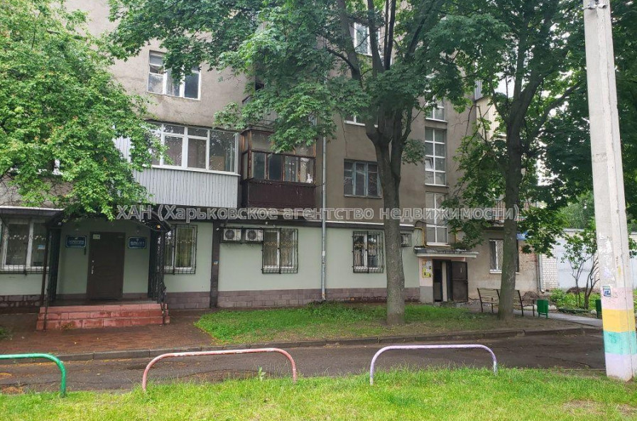 Продам квартиру, Героев Харькова просп. , 1  ком., 27 м², косметический ремонт 
