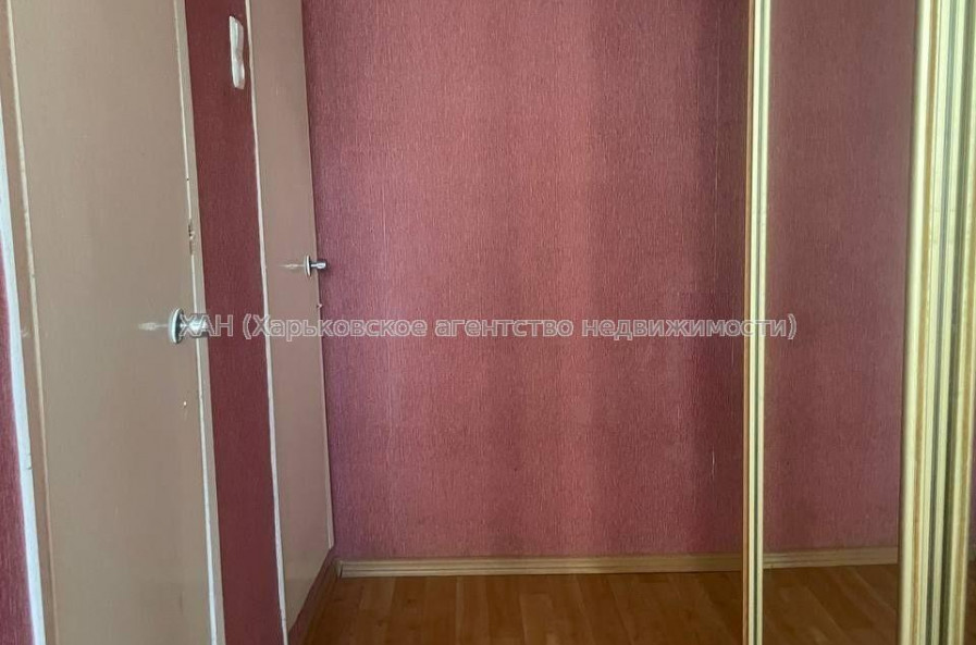 Продам квартиру, Болградская ул. , 3  ком., 66.90 м², косметический ремонт 