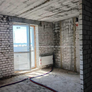 Продам квартиру, Героев Харькова просп. , 1  ком., 43 м², без внутренних работ 