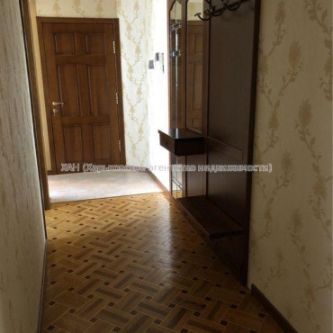 Продам квартиру, Титаренковский пер. , 3  ком., 65 м², капитальный ремонт 