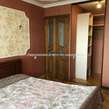 Продам квартиру, Титаренковский пер. , 3  ком., 65 м², капитальный ремонт 