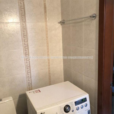 Продам квартиру, Титаренковский пер. , 3  ком., 65 м², капитальный ремонт 