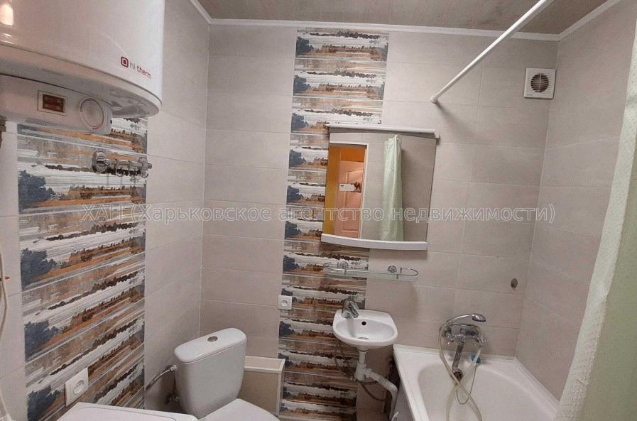 Продам квартиру, 1 кім., 37 м², евроремонт 