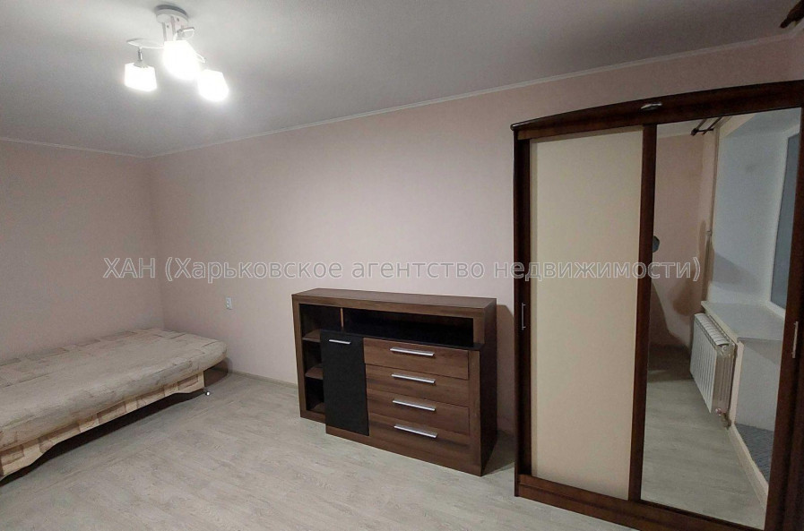 Продам квартиру, 1 кім., 37 м², евроремонт 