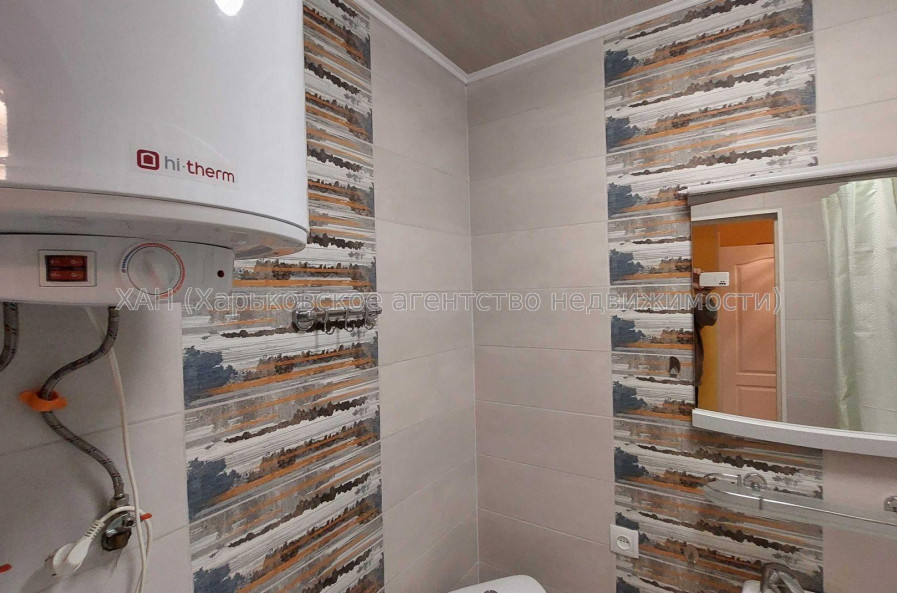 Продам квартиру, 1 кім., 37 м², евроремонт 