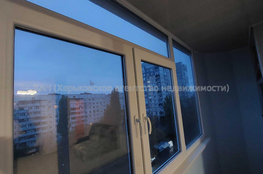 Продам квартиру, 1 кім., 37 м², евроремонт 