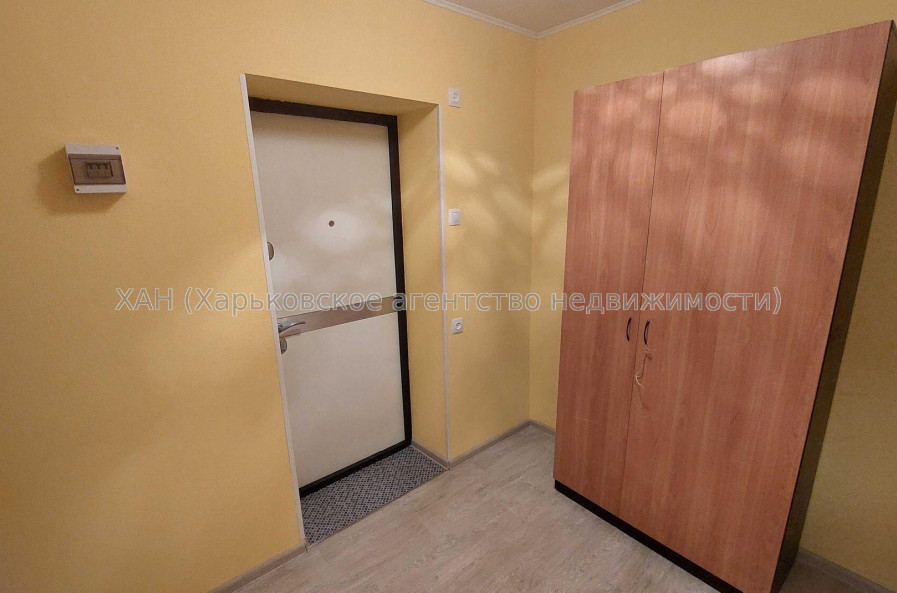 Продам квартиру, 1 кім., 37 м², евроремонт 