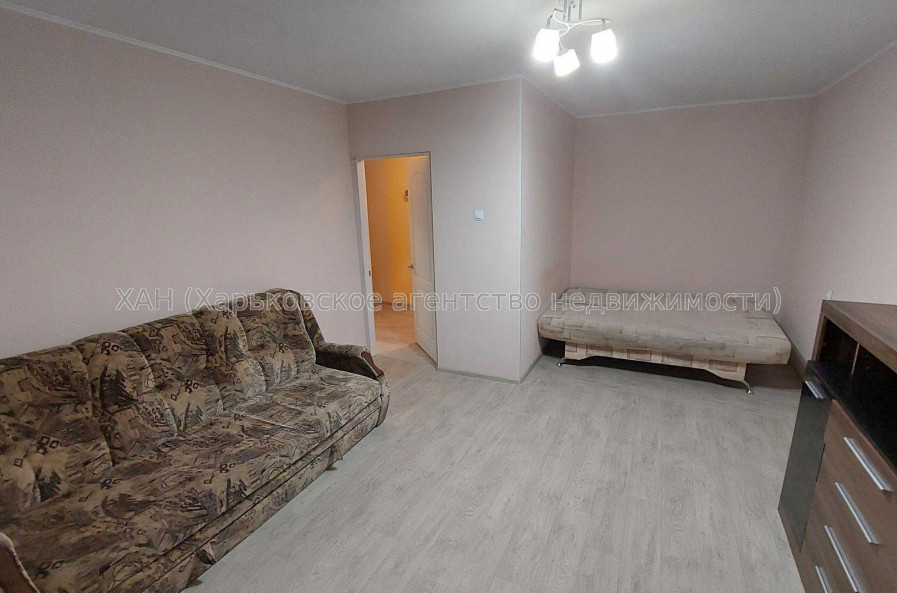Продам квартиру, 1 кім., 37 м², евроремонт 