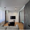 Продам квартиру, Драгоманова ул. , 1 кім., 38 м², авторский дизайн 