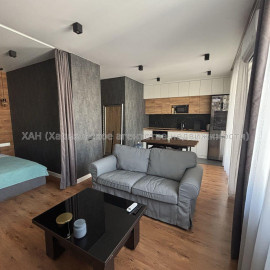 Продам квартиру, Драгоманова ул. , 1  ком., 38 м², авторский дизайн