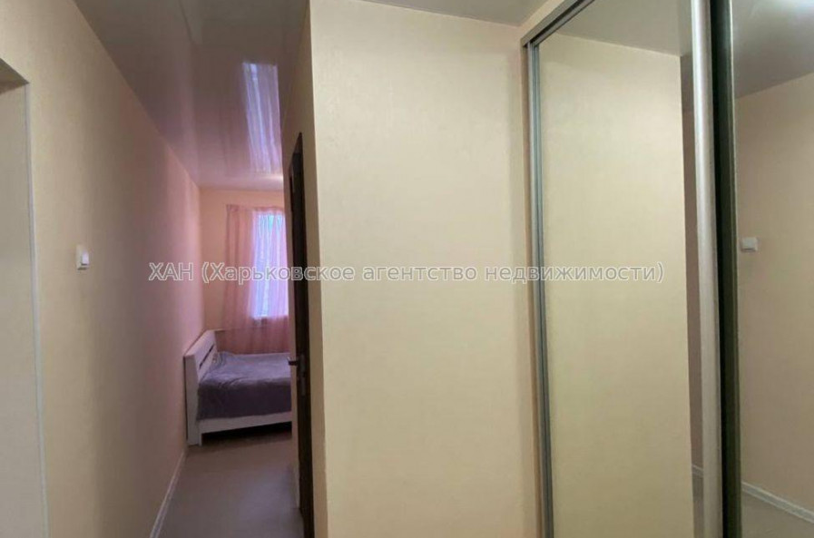 Продам квартиру, Гвардейцев Широнинцев ул. , 1  ком., 30.70 м², капитальный ремонт 