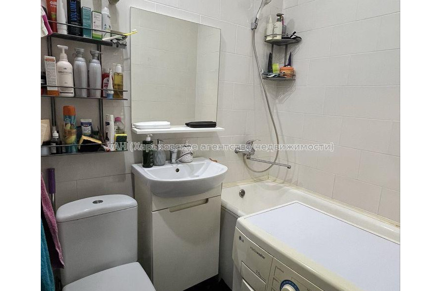 Продам квартиру, Каденюка ул. , 1  ком., 30.50 м², косметический ремонт 