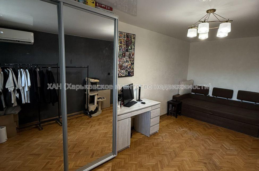 Продам квартиру, Каденюка ул. , 1  ком., 30.50 м², косметический ремонт 