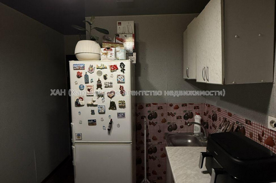 Продам квартиру, Каденюка ул. , 1  ком., 30.50 м², косметический ремонт 