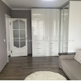Продам квартиру, Непокоренных ул. , 1  ком., 33.20 м², капитальный ремонт 