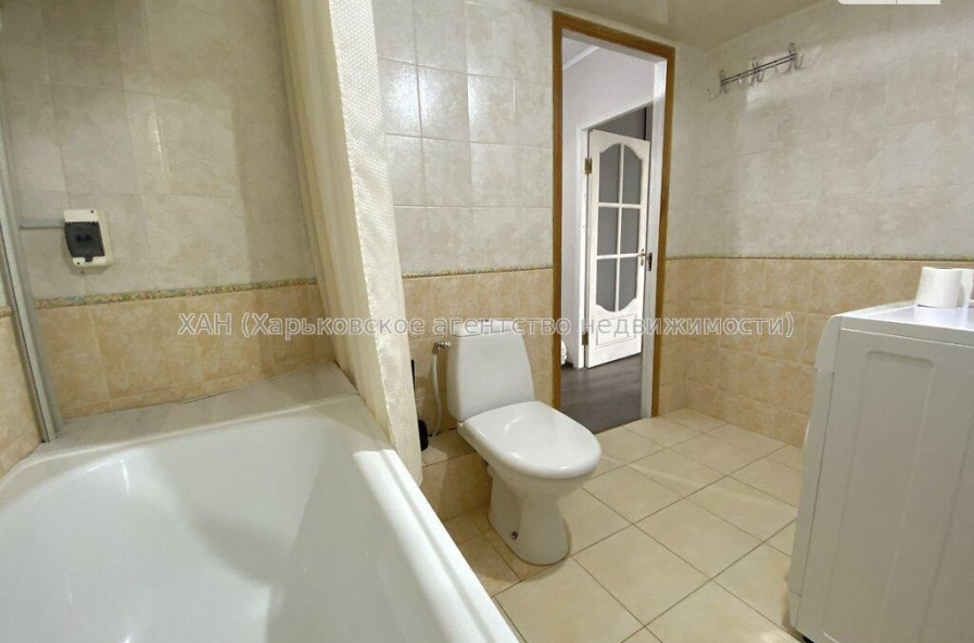 Продам квартиру, Непокоренных ул. , 1  ком., 33.20 м², капитальный ремонт 