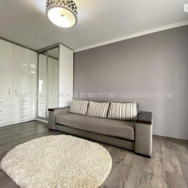 Продам квартиру, Непокоренных ул. , 1  ком., 33.20 м², капитальный ремонт