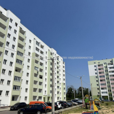 Продам квартиру, Мира ул. , 2 кім., 56 м², без внутренних работ 