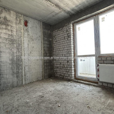 Продам квартиру, Мира ул. , 2  ком., 56 м², без внутренних работ 