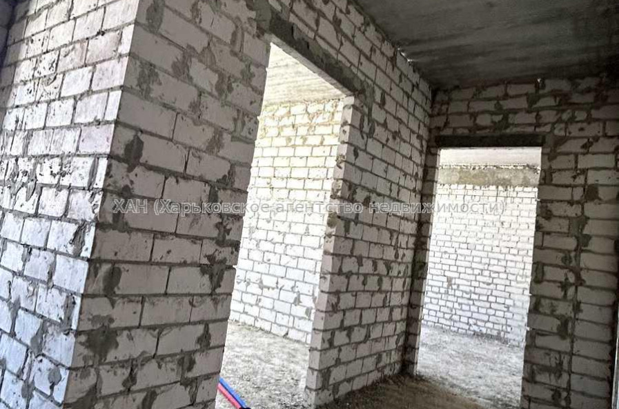 Продам квартиру, Мира ул. , 2  ком., 56 м², без внутренних работ 