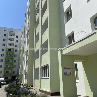 Продам квартиру, Мира ул. , 2  ком., 56 м², без внутренних работ 
