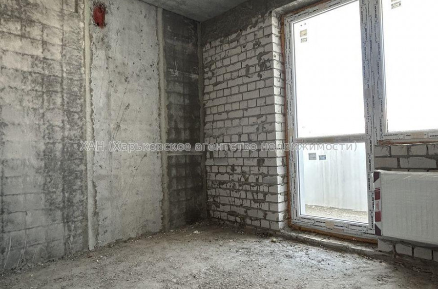 Продам квартиру, Мира ул. , 2  ком., 56 м², без внутренних работ 