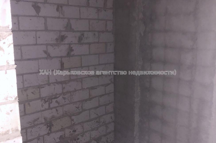 Продам квартиру, Мира ул. , 1  ком., 40 м², без внутренних работ 