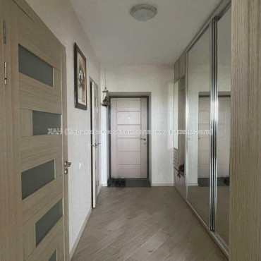 Продам квартиру, Любови Малой  просп. , 1  ком., 50 м², евроремонт 