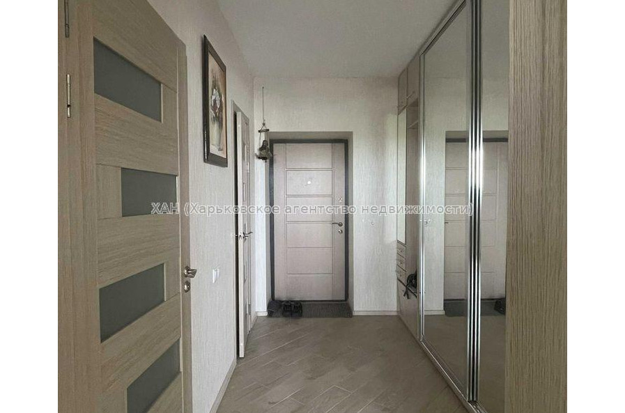 Продам квартиру, Любови Малой  просп. , 1 кім., 50 м², евроремонт 