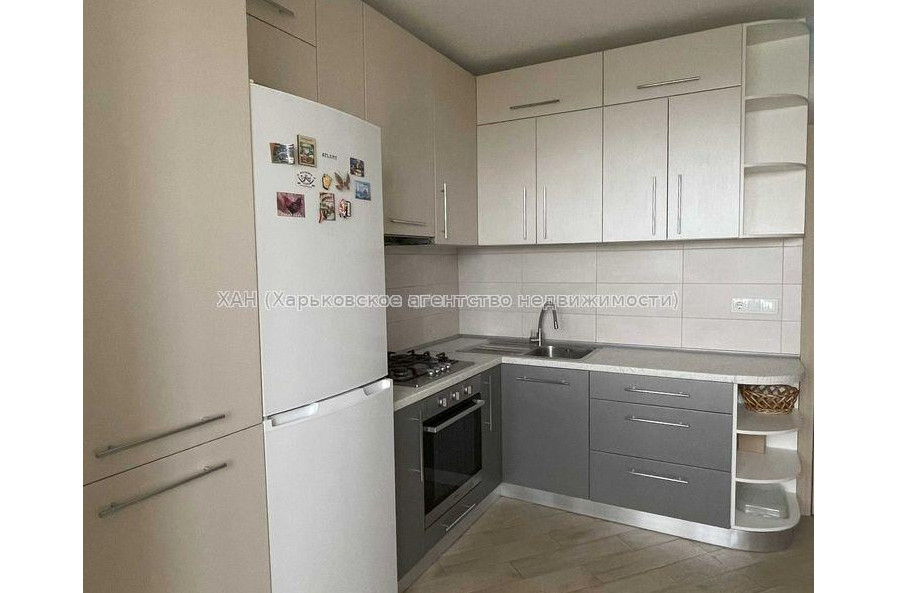 Продам квартиру, Любови Малой  просп. , 1 кім., 50 м², евроремонт 