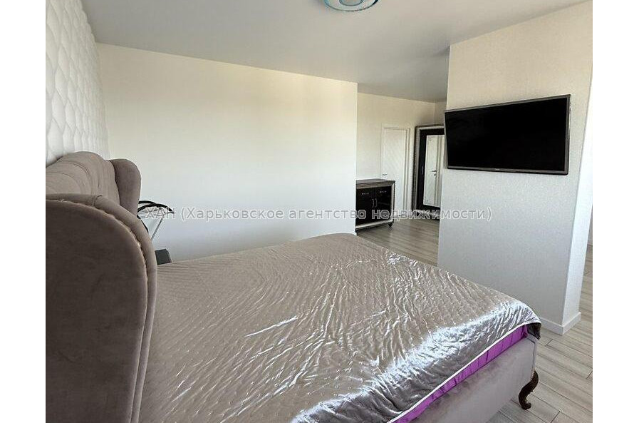 Продам квартиру, Петра Григоренко пр-т , 3  ком., 140 м², авторский дизайн 