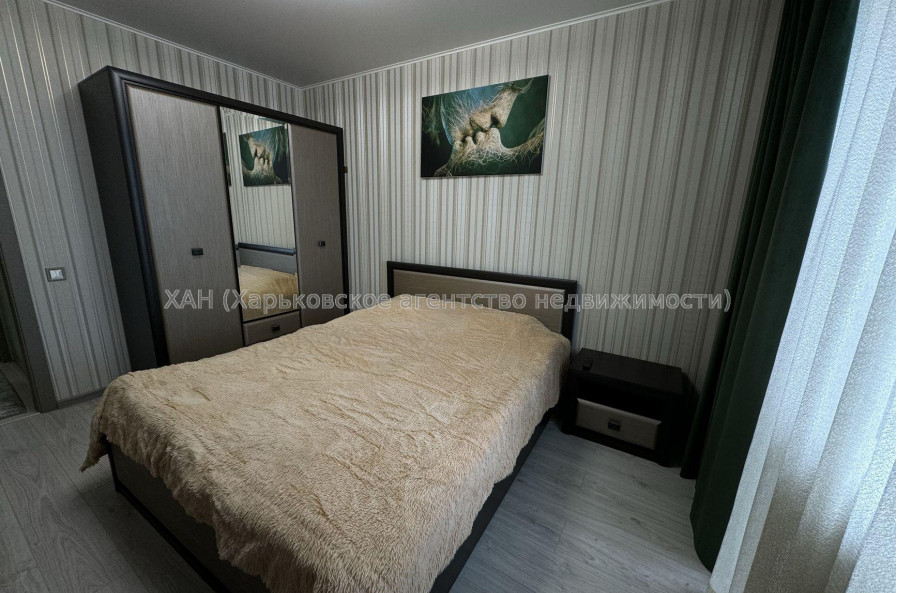 Продам квартиру, Гвардейцев Широнинцев ул. , 3 кім., 69 м², евроремонт 