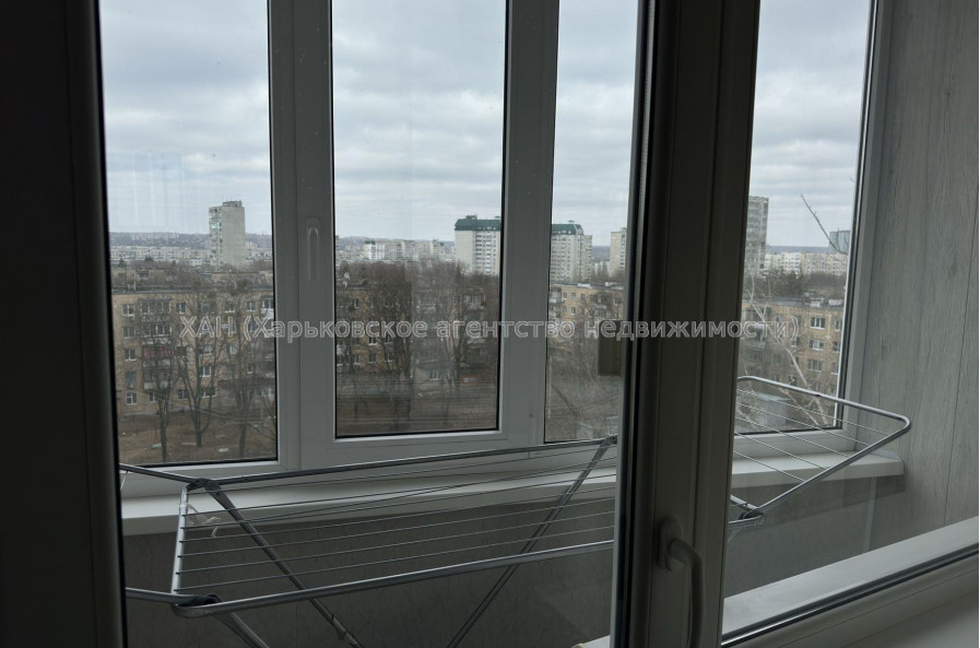 Продам квартиру, Гвардейцев Широнинцев ул. , 3 кім., 69 м², евроремонт 