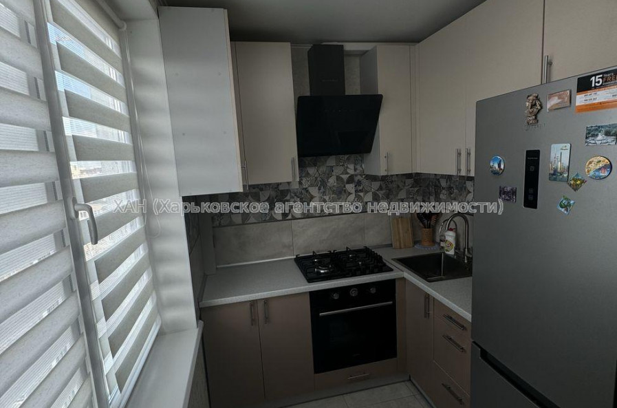 Продам квартиру, Гвардейцев Широнинцев ул. , 3 кім., 69 м², евроремонт 