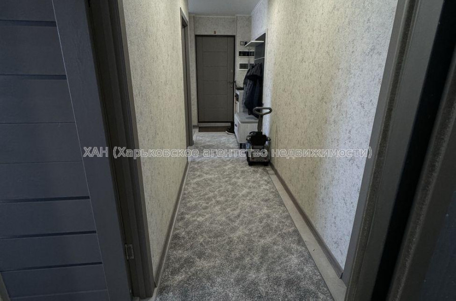 Продам квартиру, Гвардейцев Широнинцев ул. , 3 кім., 69 м², евроремонт 