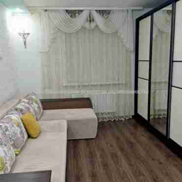 Продам квартиру, Ньютона ул. , 1 кім., 35.30 м², авторский дизайн 