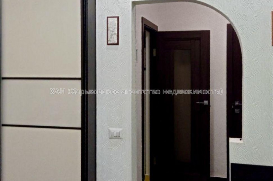 Продам квартиру, Ньютона ул. , 1 кім., 35.30 м², авторский дизайн 