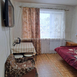Продам квартиру, Каркача Ивана бульв. , 1  ком., 16 м², косметический ремонт