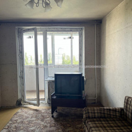 Продам квартиру, Победы просп. , 3  ком., 68.30 м², частичный ремонт