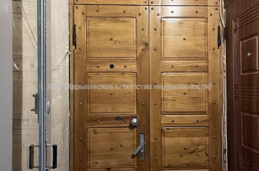 Продам квартиру, Победы просп. , 3  ком., 68.30 м², частичный ремонт 