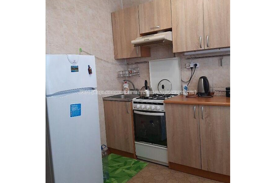 Продам квартиру, Гвардейцев Широнинцев ул. , 1  ком., 41 м², косметический ремонт 