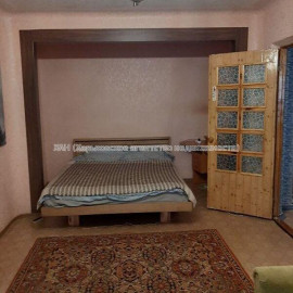 Продам квартиру, Гвардейцев Широнинцев ул. , 1  ком., 41 м², косметический ремонт