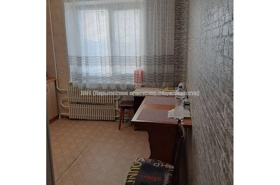 Продам квартиру, Гвардейцев Широнинцев ул. , 1  ком., 41 м², косметический ремонт 