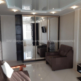Продам квартиру, Академика Павлова ул. , 1 кім., 33 м², авторский дизайн