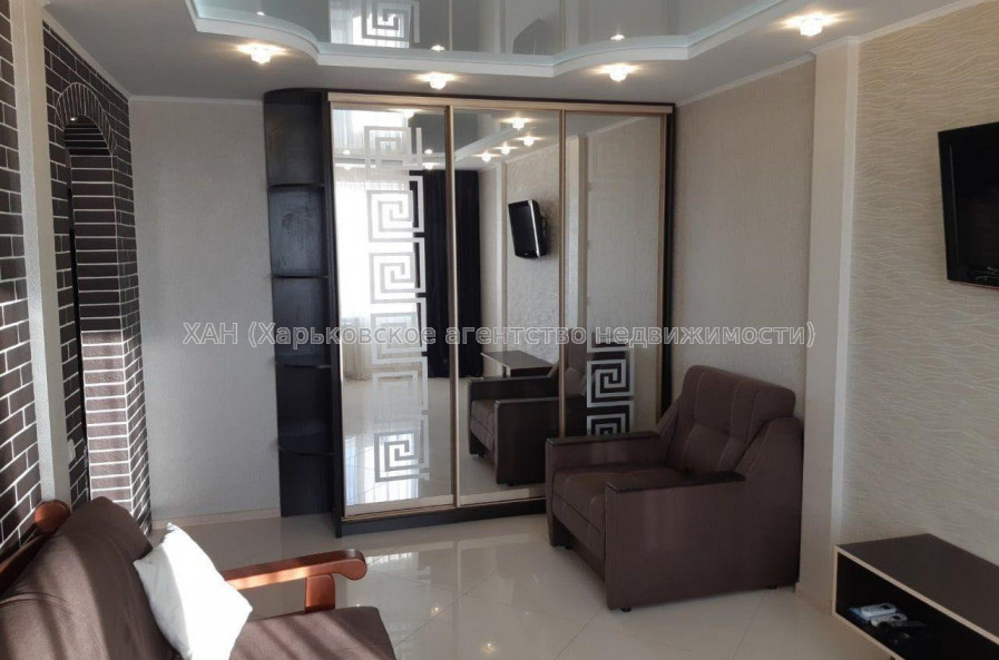 Продам квартиру, Академика Павлова ул. , 1 кім., 33 м², авторский дизайн 