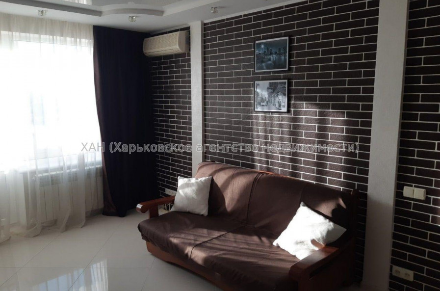 Продам квартиру, Академика Павлова ул. , 1 кім., 33 м², авторский дизайн 