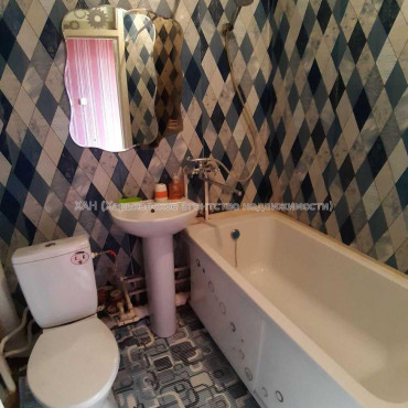 Продам квартиру, Амосова ул. , 1  ком., 36 м², косметический ремонт 