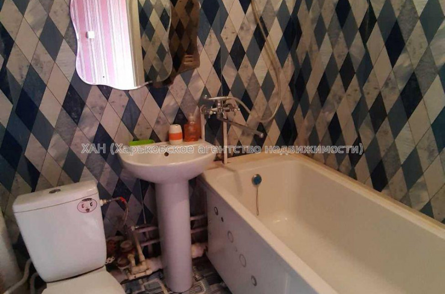 Продам квартиру, Амосова ул. , 1  ком., 36 м², косметический ремонт 